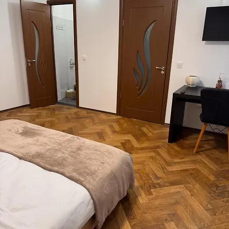 Madalina's House - Cozy 2-bedroom