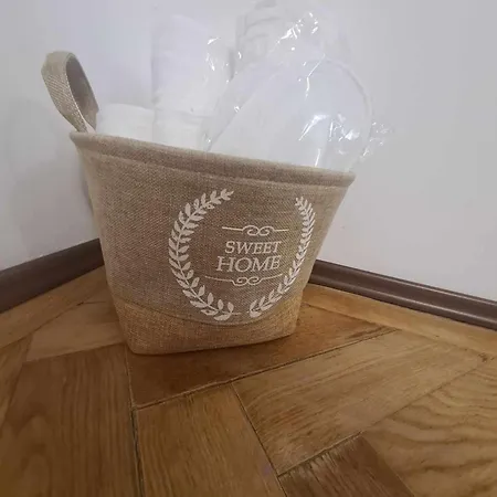 Madalina's House - Cozy 2-bedroom * Brassó