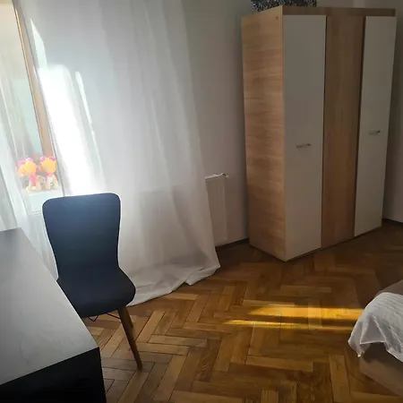 Madalina's House - Cozy 2-bedroom * 布拉索夫